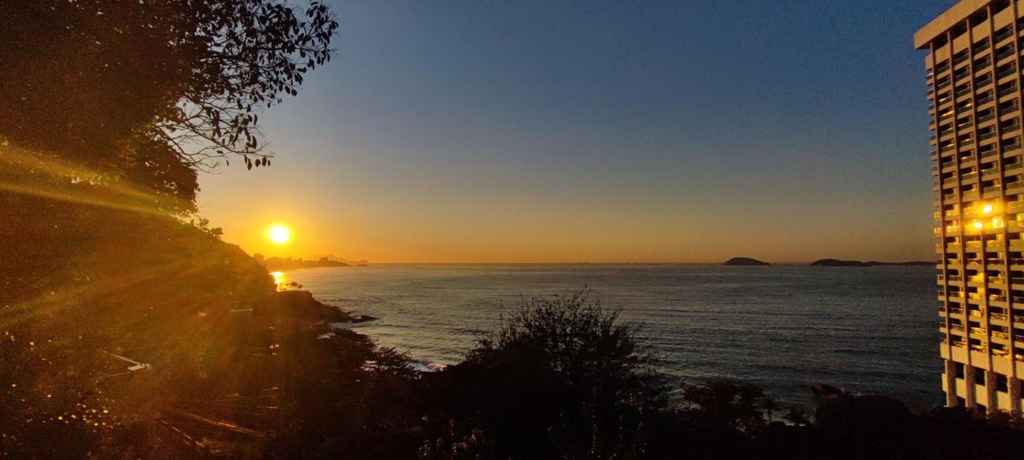 Ocean View House Of Zepp - Good Neighbourhood, 5 Minute Walk To The Beach, Stunning Sunrise Views Apartment *